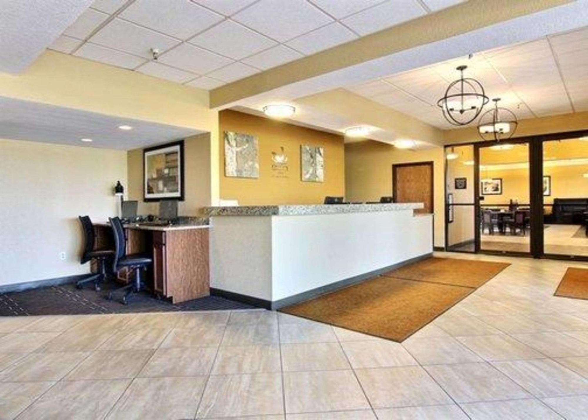 Quality Inn Thief River Falls Buitenkant foto